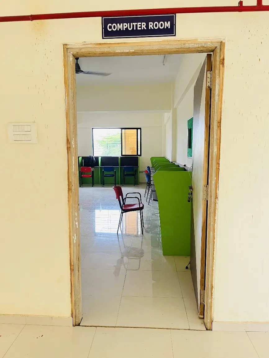 Computer Centre - photo 2
